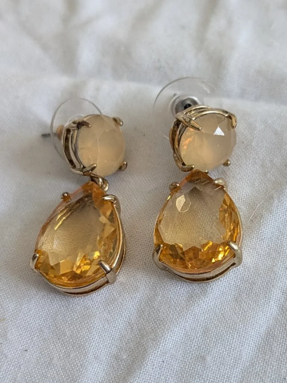 🌸 Gold and Citrine Stud Drop Pear Cut Earrings NWOT